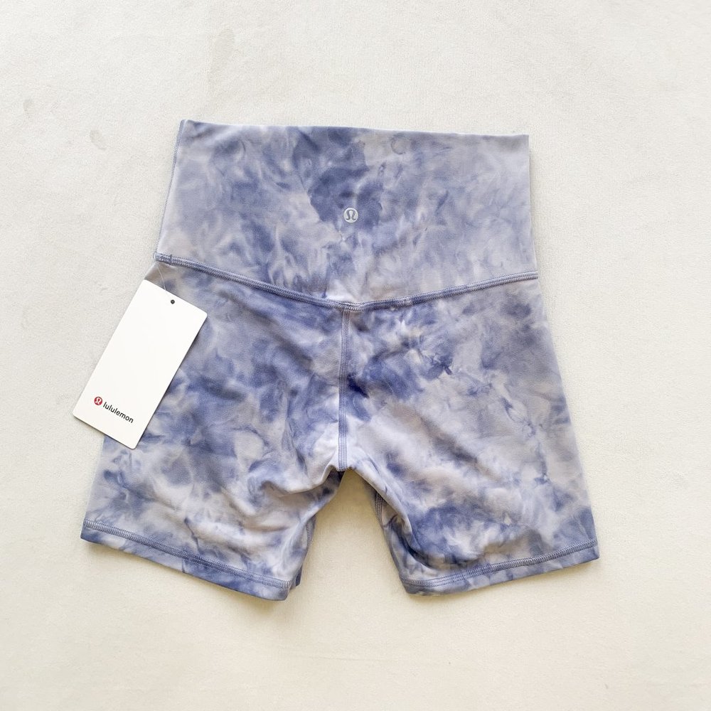 SOLD. Lulu Align Short 6” Diamond Dye Iced Iris - Picture 2 of 5
